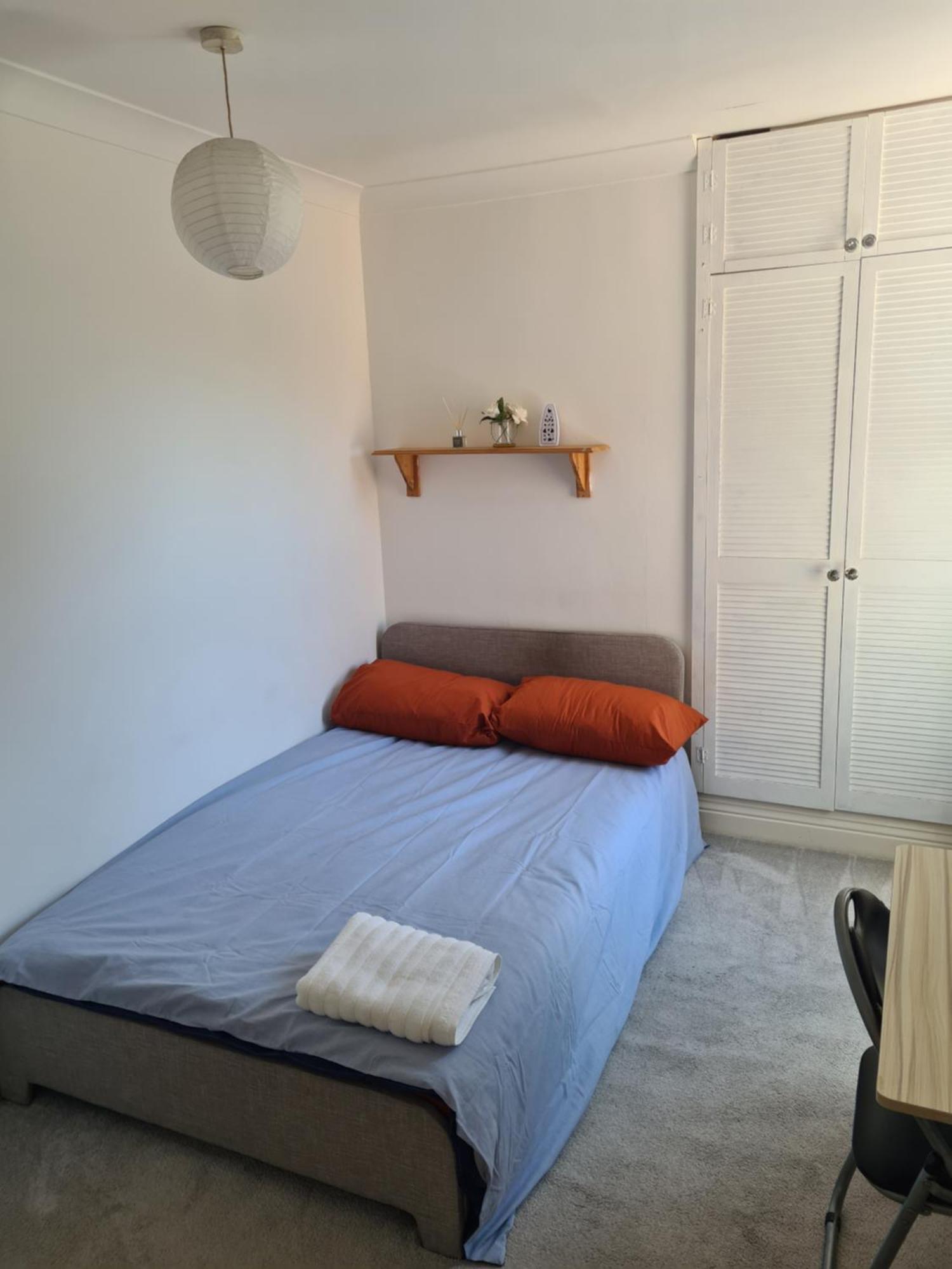 A Private & Beautiful Bedroom With Shared Bathroom In The Heart Of Bournemouth Esterno foto